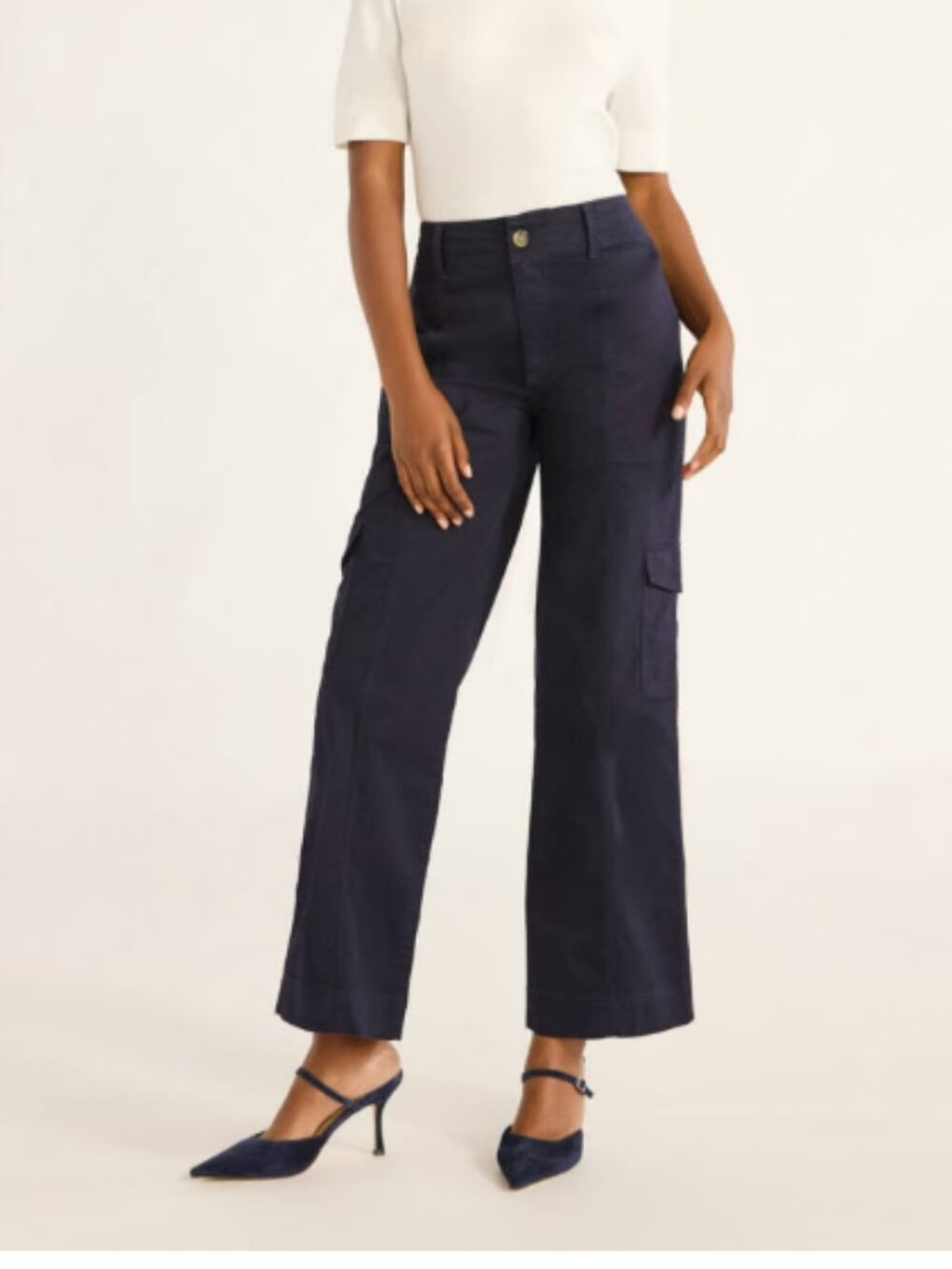 Free Assembly Women's Straight Leg Cargo Pants, 30” Inseam
